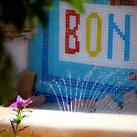 Bonjour Bed & Breakfast
