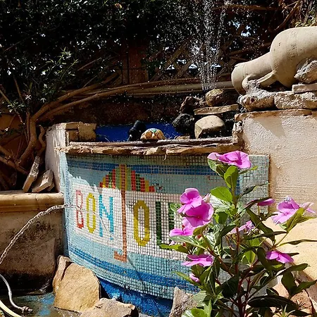 Bonjour Bed & Breakfast 3*