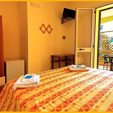 B&B Bonjour 모르치아노 디 루카