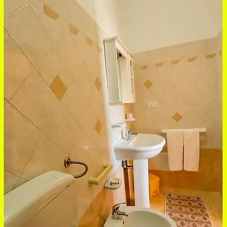 Bonjour Nocleg ze śniadaniem 3*